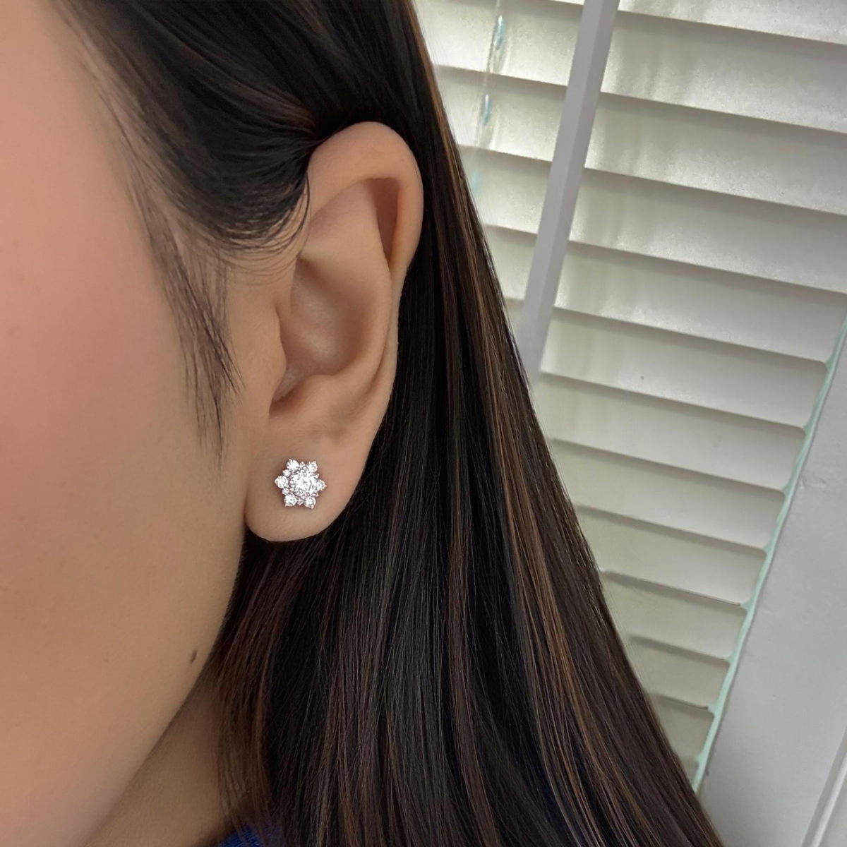 Round Cluster Lab Grown Diamond Earring 14k Gold Stud Earrings Floral Diamond Earring, Dainty Earring Birthday Gift, Snowflake earrings