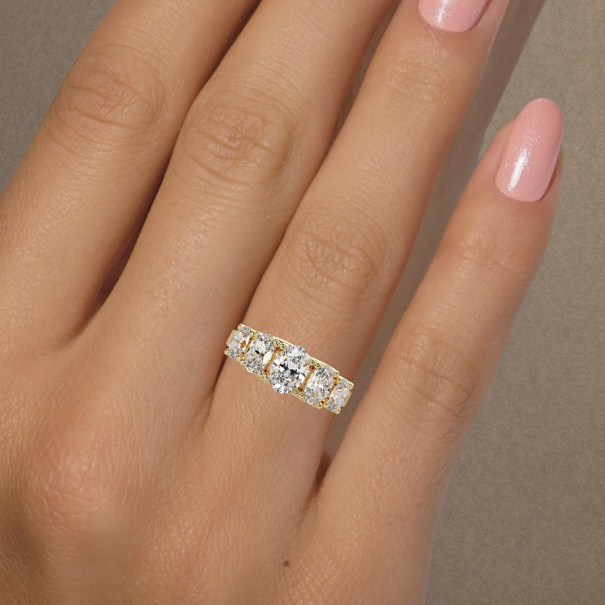 Lab-grown Diamond Rings, Diamond Rings Lab Created, Lab Diamond Ring Five Stone, 5 Stone Lab Grown Diamond, Graduated 5 Stone Ring, Oval 5 Stone, Oval Stone Band, Lab Diamond Engagement Band, Five Stone Wedding Ring, Diamond Wedding Ring, Lab Created Wedding Band, Diamond Anniversary Ring for Her, Anniversary Bands 14k, Everyday Diamond Rings, Oval Diamond Ring 14k