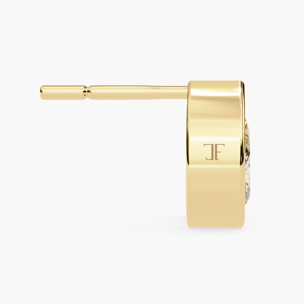 Pear-Shaped Lab-Grown Diamond Stud Earrings | 14K Gold