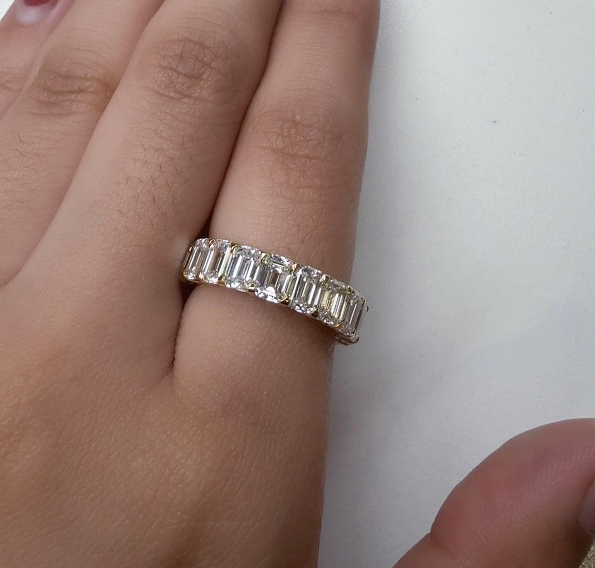4.5 Ctw Emerald Cut Lab Grown Diamond Infinity Band Ring, 14k White Rose Gold Anniversary Gift Eternity Ring, Prong Setting Stackable Ring