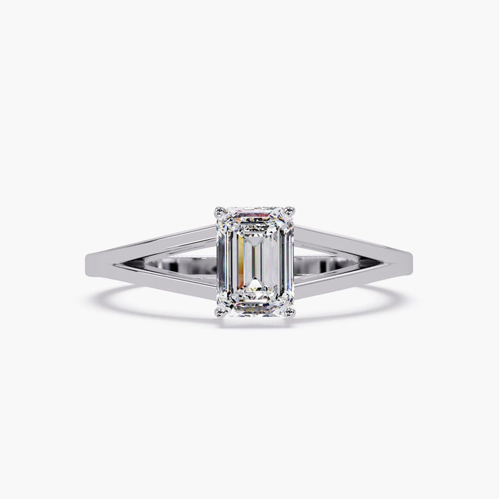 Modern engagement ring with IGI-certified lab-grown diamond in prong setting.