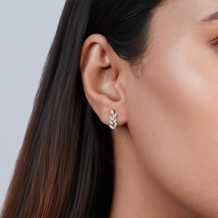 Diamond Leaf Earrings / Gold Leaf Stud Earrings / Stud Earrings Women / 14K Floral Earring / Little Fern Leaf Earrings / Pushback / Stud Earrings in Gold and Sterling Silver / Nature-Inspired Plant Earrings